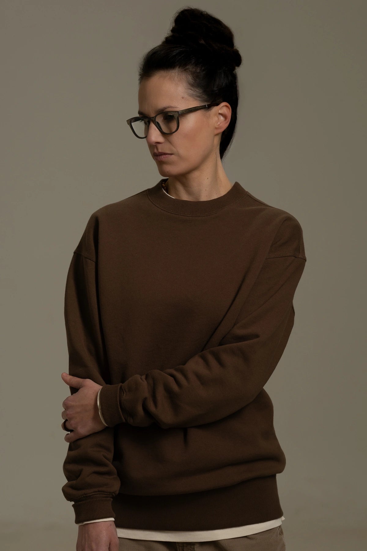 the umber crewneck.