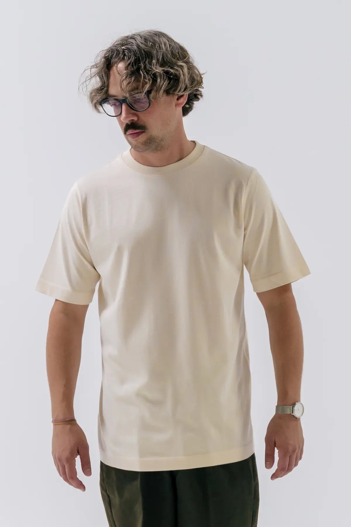 the all-natural bare ecru tee.