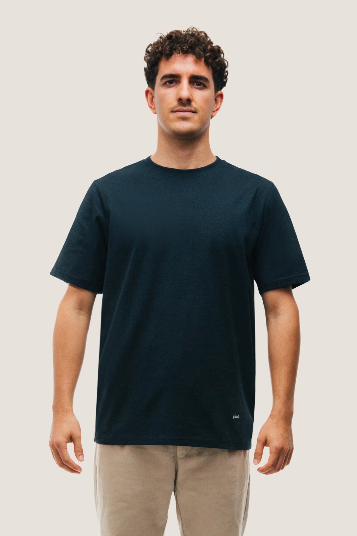 the navy t-shirt.
